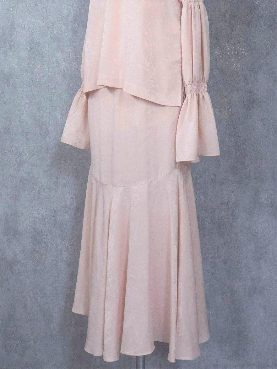 Lady mermaid flare skirt